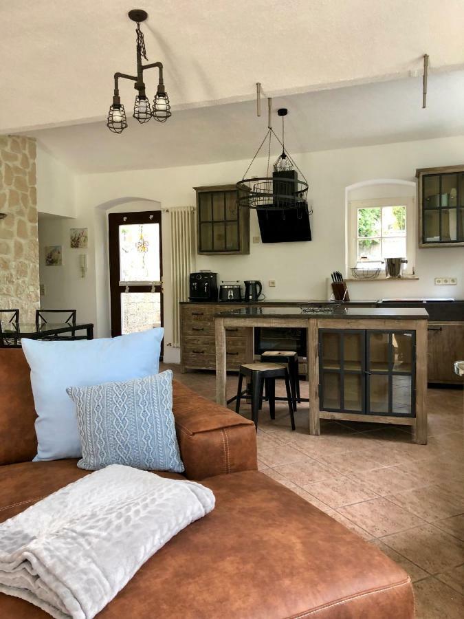 Ferienwohnung Am Wasser Villa Graf Von Pfeil Dresda Esterno foto